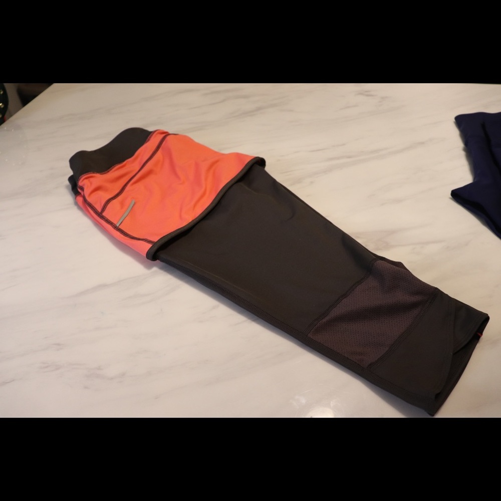 Under Armour Tight knew length with skirt attached